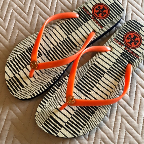 Tory Burch Shoes - ❤️FINAL PRICE❤️TB Tiger Lily thin flip flops